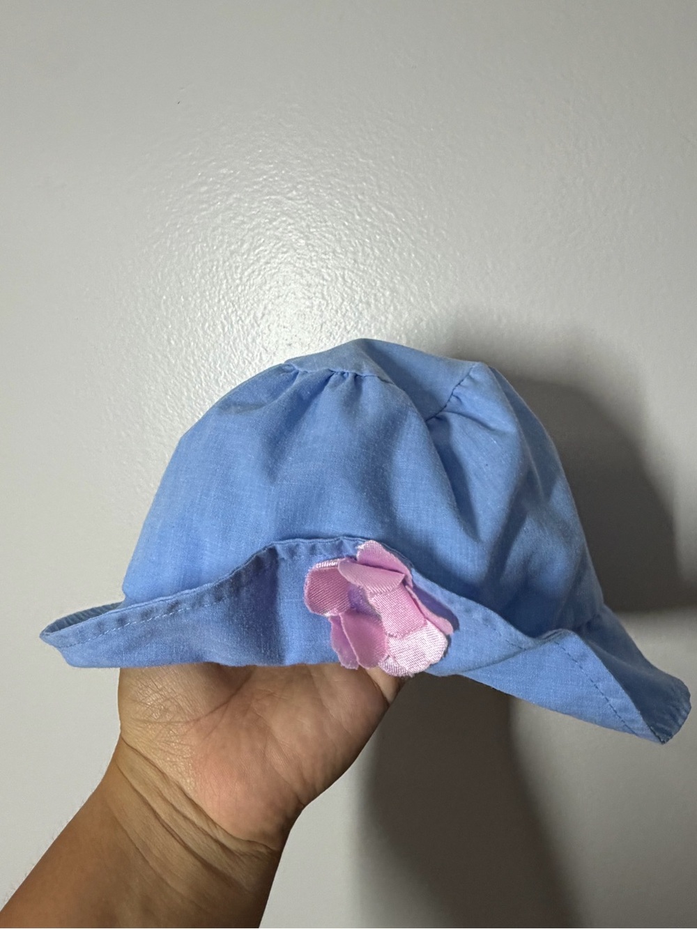 Vintage Kids Light Blue Sun Hat with Pink Flower 3-6 months